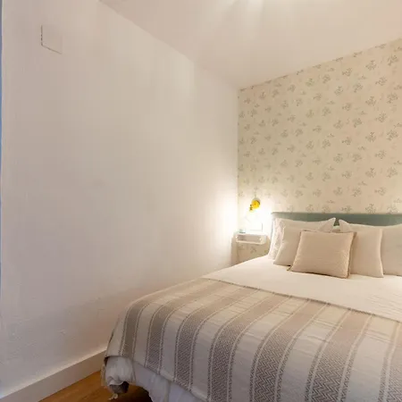 アパート Abreu16 *